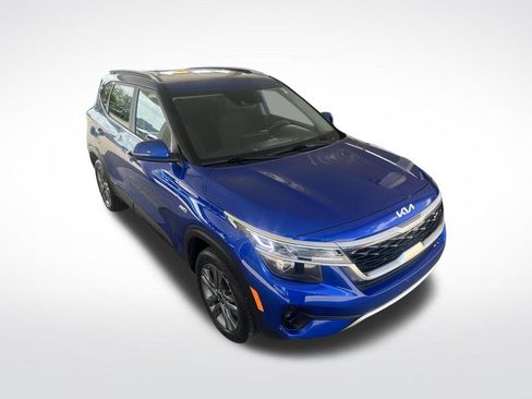 Certified 2023 Kia Seltos S w/ Navigation Package AWD/4WD image 39
