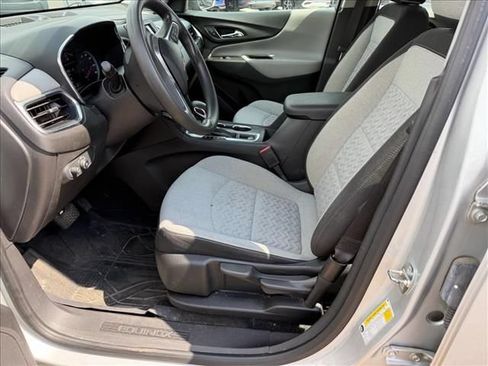Used 2022 Chevrolet Equinox LS w/ LPO, Floor Liner Package AWD/4WD image 7
