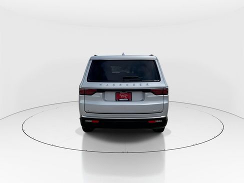Used 2022 Jeep Wagoneer Series I w/ Premium Group I RWD image 7
