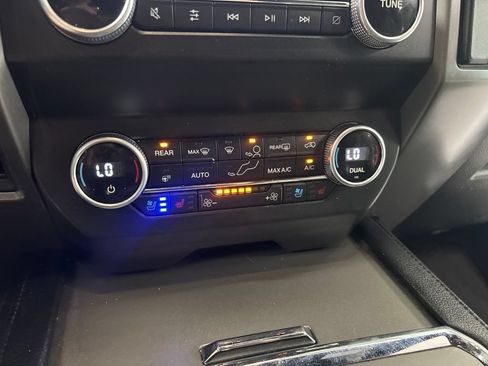 Used 2021 Ford Expedition XLT RWD image 25