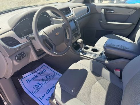 Used 2013 Chevrolet Traverse LS FWD image 14