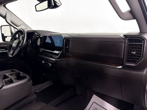 Used 2024 GMC Sierra 2500 SLE image 31