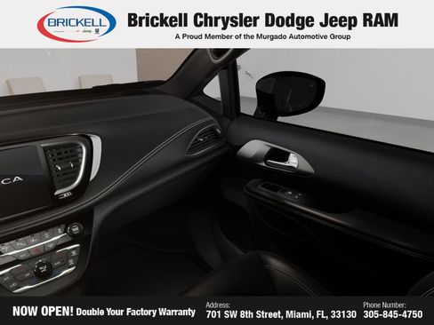 New 2026 Chrysler Pacifica Select image 14