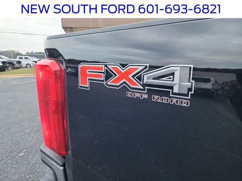 New 2026 Ford F250 XLT w/ FX4 Off-Road Package image 38