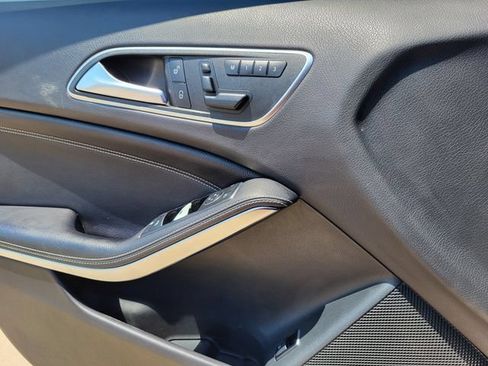 Used 2015 Mercedes-Benz GLA 250 4MATIC image 14
