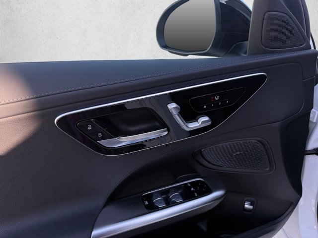 New 2026 Mercedes-Benz C 300 4MATIC Sedan image 4