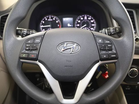 Used 2018 Hyundai Tucson SEL AWD/4WD image 32