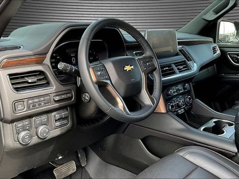 Used 2024 Chevrolet Tahoe High Country image 16