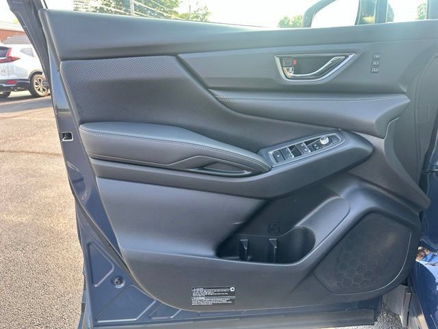 Used 2023 Subaru Ascent Limited AWD/4WD image 13