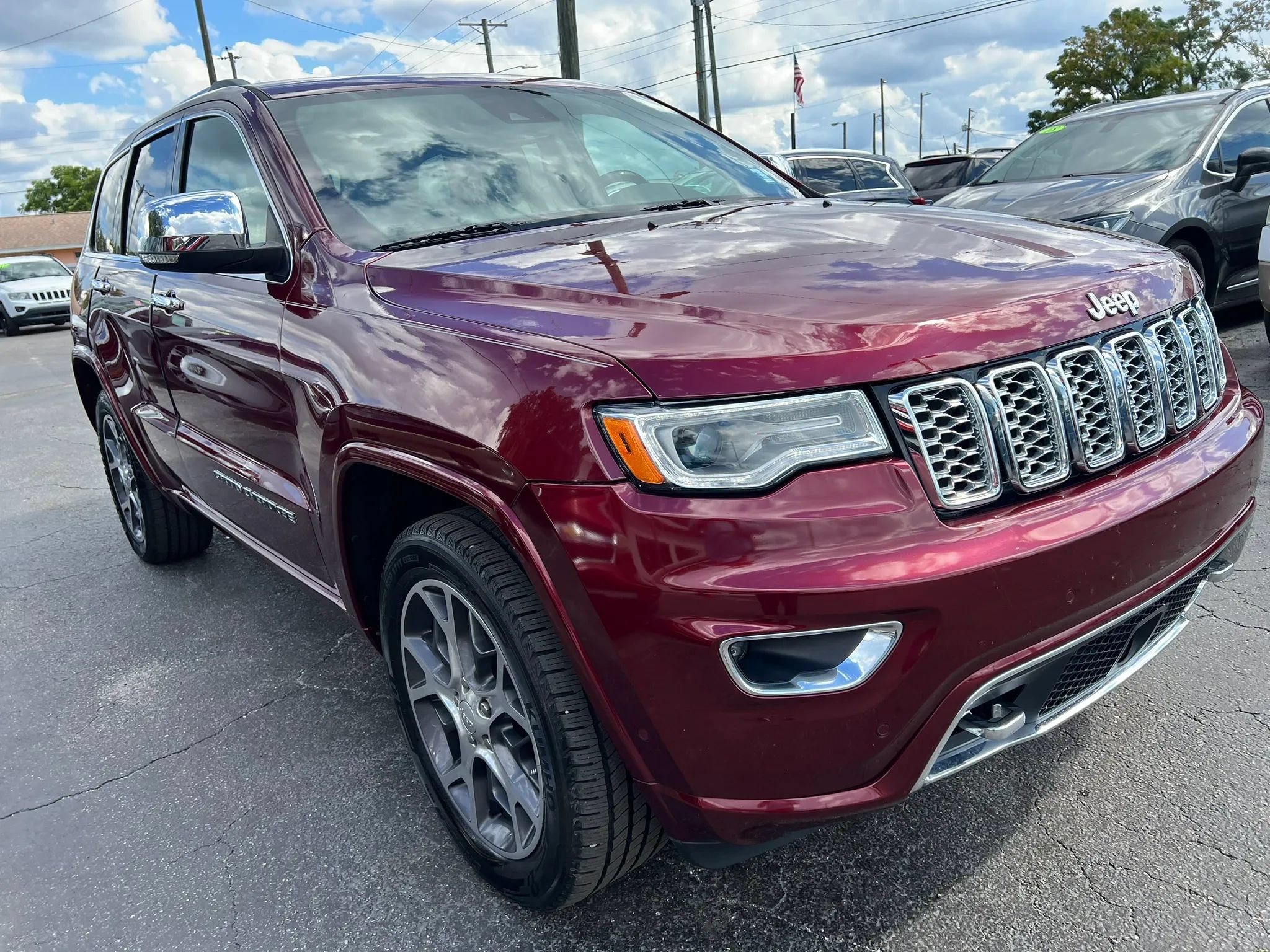 Used 2019 Jeep Grand Cherokee Overland RWD image 4