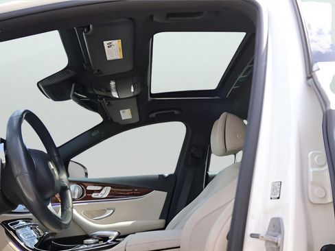 Certified 2017 Mercedes-Benz E 300 4MATIC image 38