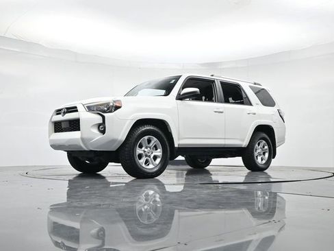 Used 2024 Toyota 4Runner SR5 image 37