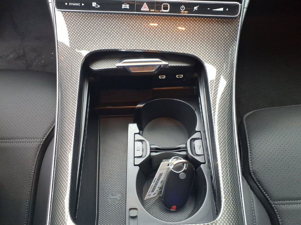 Certified 2026 Mercedes-Benz C 300 4MATIC Sedan image 24