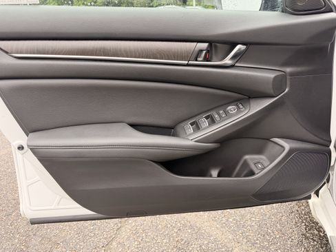 Certified 2021 Honda Accord EX image 11