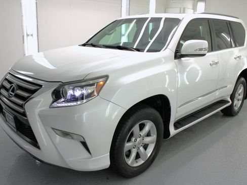 Used 2014 Lexus GX 460 image 5