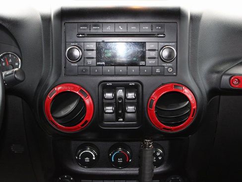 Used 2014 Jeep Wrangler Unlimited Sport w/ Quick Order Package 24S image 21