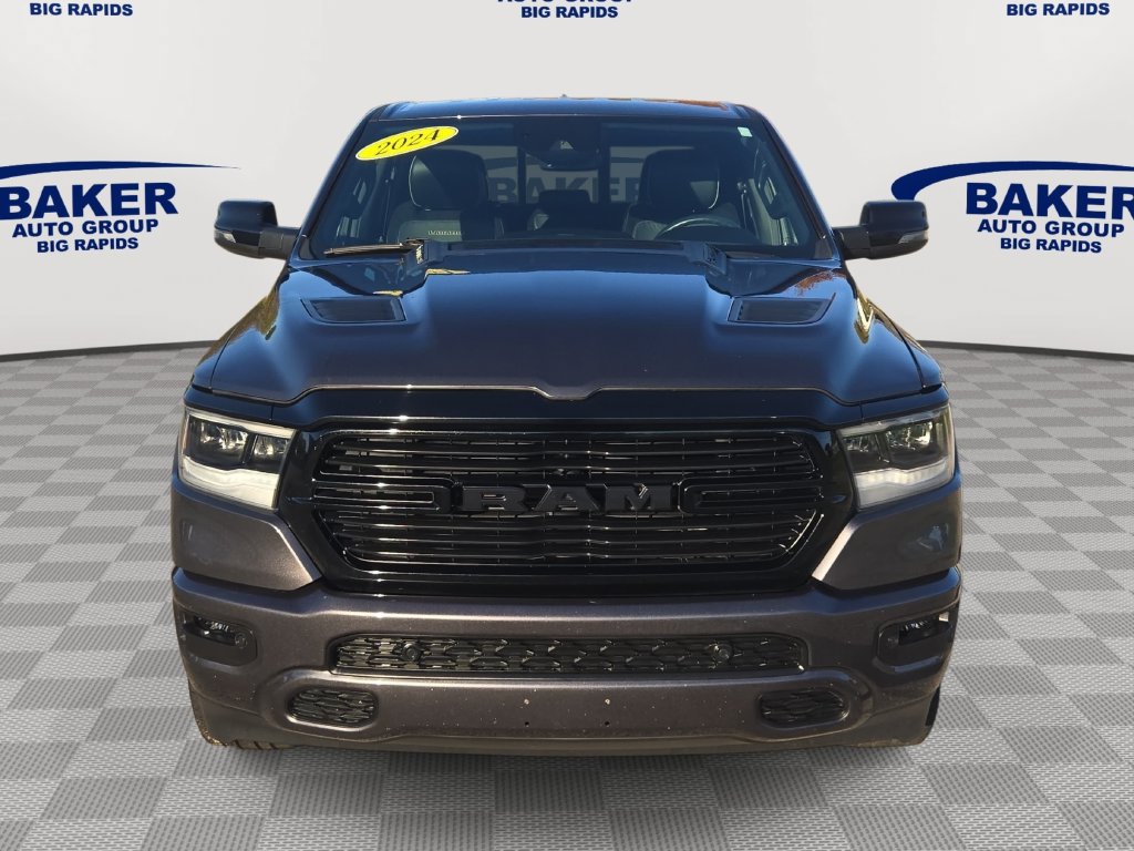 Used 2024 RAM 1500 Laramie AWD/4WD image 9