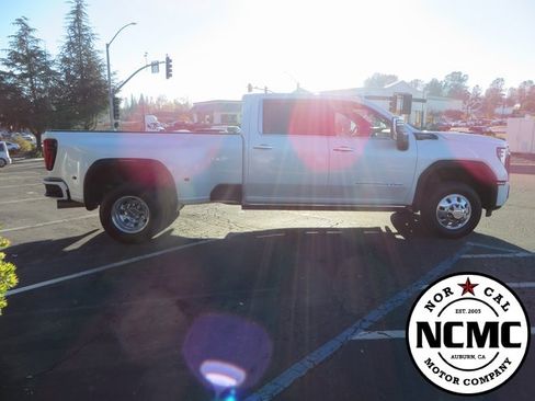 Used 2024 GMC Sierra 3500 Denali Ultimate image 6