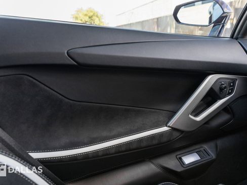 Used 2018 Lamborghini Aventador S image 23