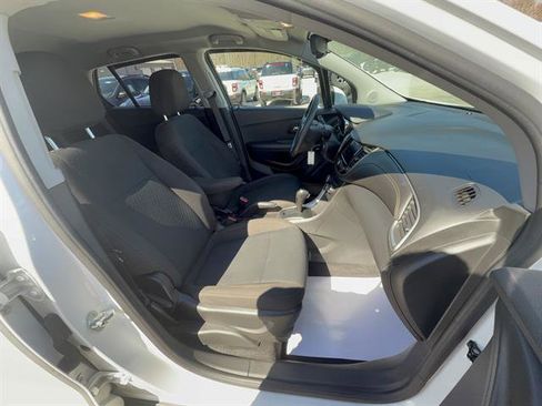 Used 2020 Chevrolet Trax LS w/ Tint and Cruise Package image 24