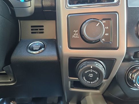 Used 2016 Ford F150 Lariat image 19