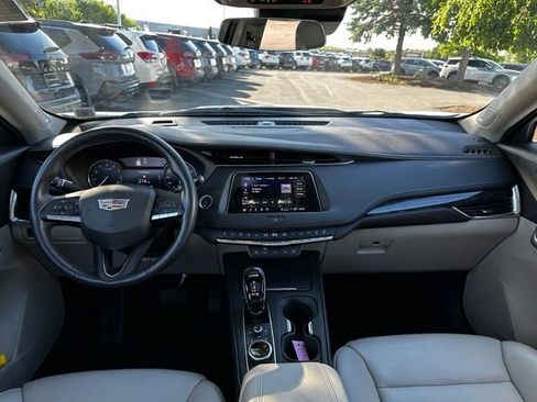 Used 2023 Cadillac XT4 Premium Luxury w/ Driver Assist Package AWD/4WD image 15