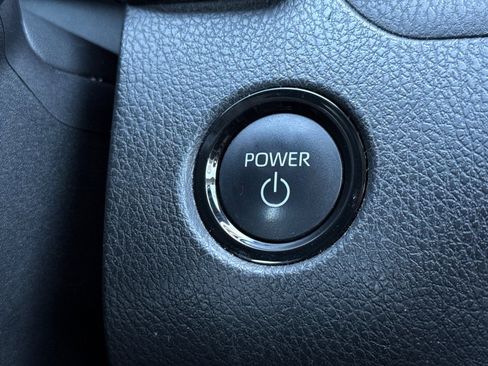 Used 2025 Toyota Camry LE FWD image 22