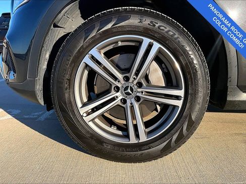 Used 2020 Mercedes-Benz GLC 300 4MATIC image 12