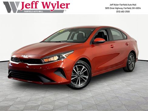 Used 2023 Kia Forte LXS w/ LXS Technology Package FWD image 1