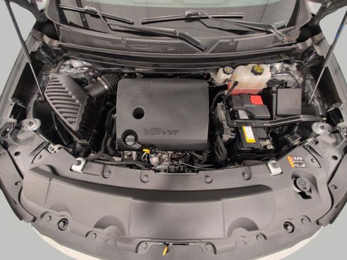 Used 2023 Chevrolet Traverse LT w/ LPO, Floor Liner Package AWD/4WD image 9