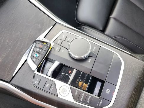 Used 2024 BMW 330i Sedan w/ M Sport Package image 13