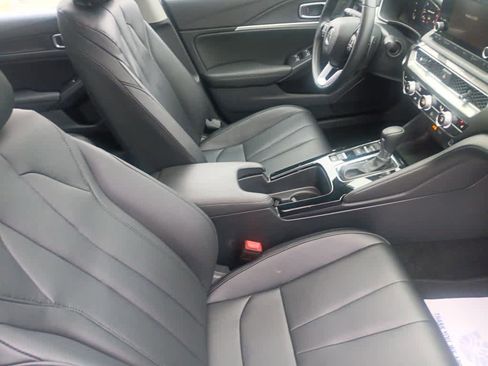 Used 2025 Acura Integra FWD image 27