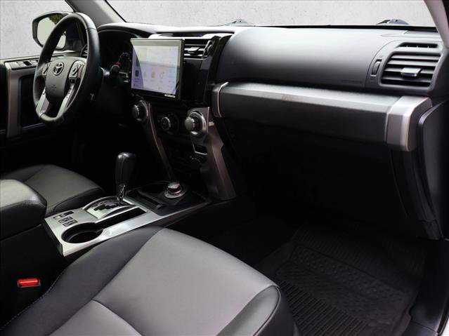 Used 2021 Toyota 4Runner SR5 Premium w/ Moonroof Package AWD/4WD image 26