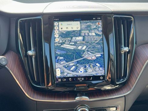 Certified 2023 Volvo XC60 B5 Plus w/ Climate Package image 22