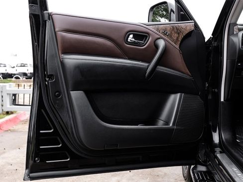 Used 2022 INFINITI QX80 Premium Select w/ Cargo Package image 46