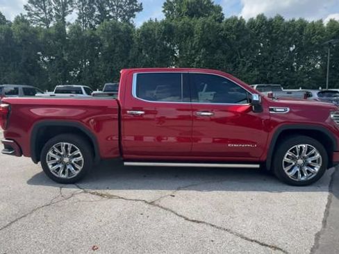 Used 2024 GMC Sierra 1500 Denali w/ Denali Reserve Package AWD/4WD image 9