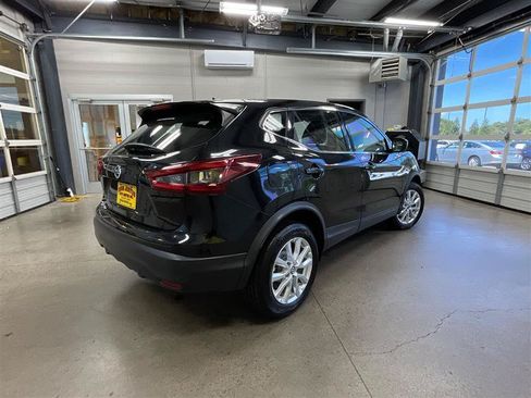 Used 2021 Nissan Rogue Sport S FWD image 5