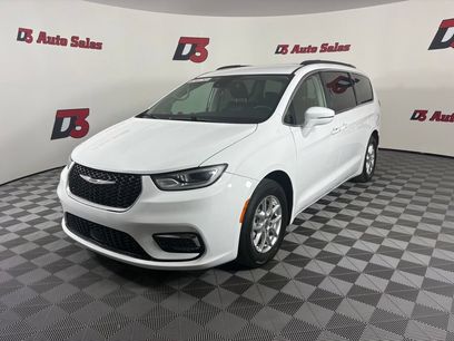 Used 2022 Chrysler Pacifica Touring-L