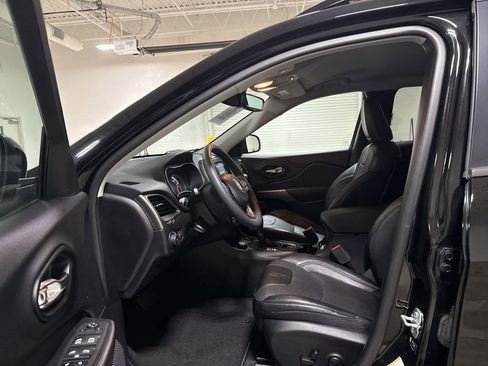 Used 2022 Jeep Cherokee Latitude Lux AWD/4WD image 19