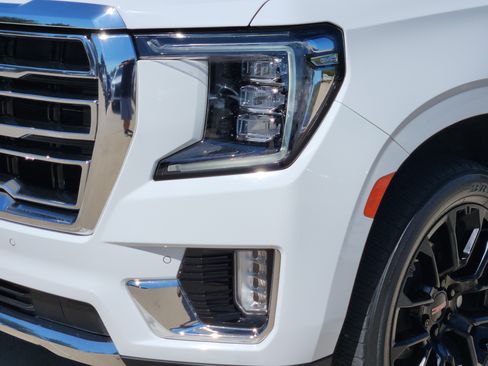 Used 2022 GMC Yukon SLT w/ SLT Premium Package RWD image 7