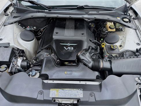 Used 2004 Ford Thunderbird image 25