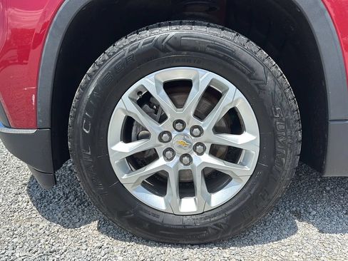 Used 2019 Chevrolet Traverse LT FWD image 12