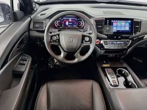 Used 2024 Honda Passport Black Edition image 23