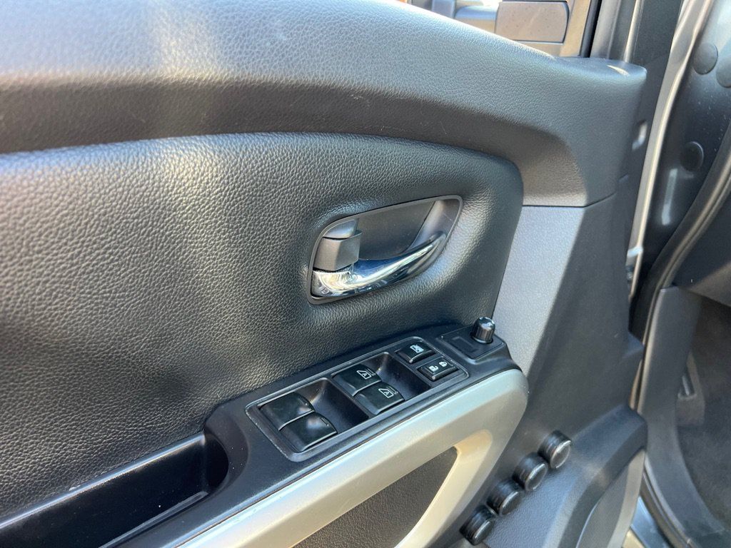 Used 2021 Nissan Titan SV w/ SV Convenience Package AWD/4WD image 29