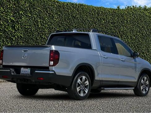 Used 2017 Honda Ridgeline RTL-E image 4