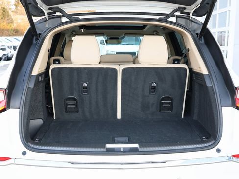 Used 2023 Acura MDX Advance image 32