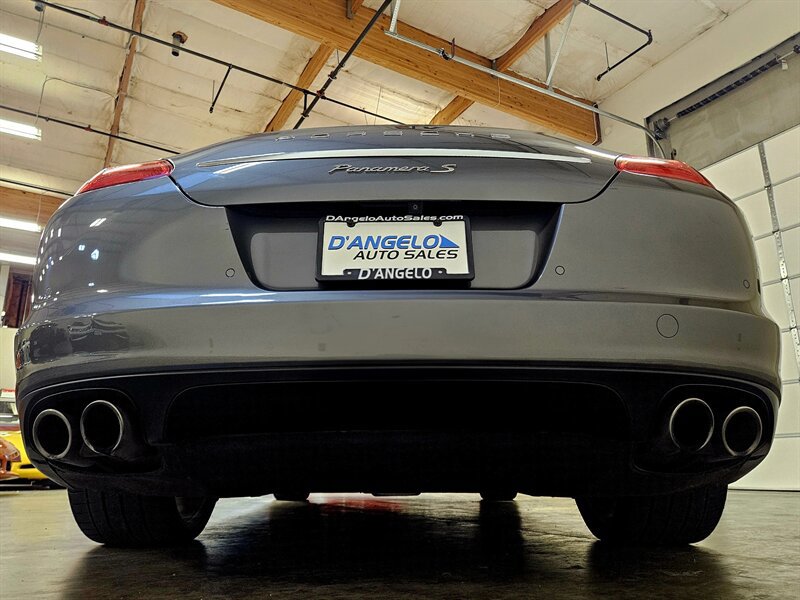 Used 2013 Porsche Panamera S RWD image 25