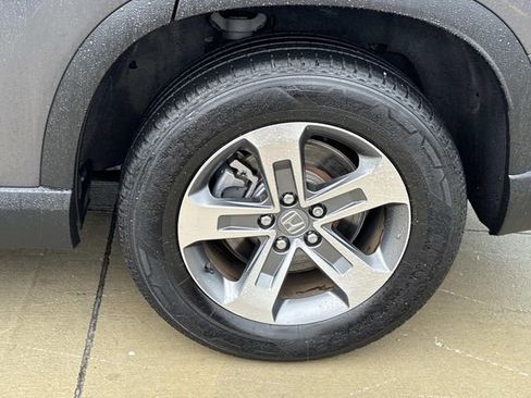 Certified 2024 Honda Pilot EX-L image 4