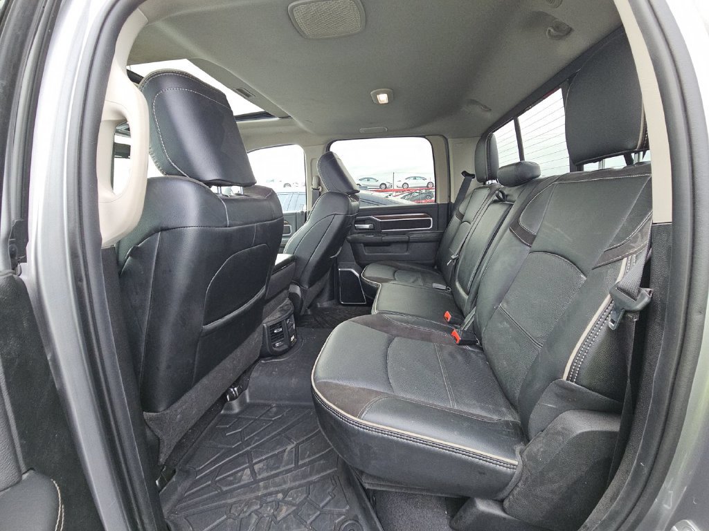 Used 2024 RAM 2500 Laramie AWD/4WD image 9
