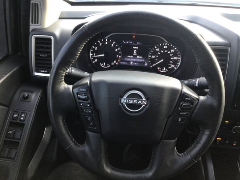 Used 2022 Nissan Frontier SV image 8